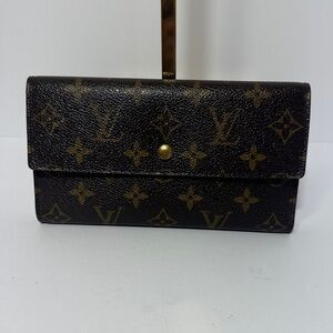 Louis Vuitton Monogram Wallet